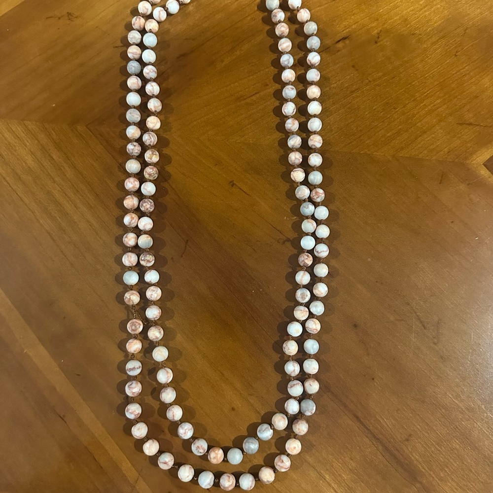 Elegant Beaded Necklace in Pastel Tones
